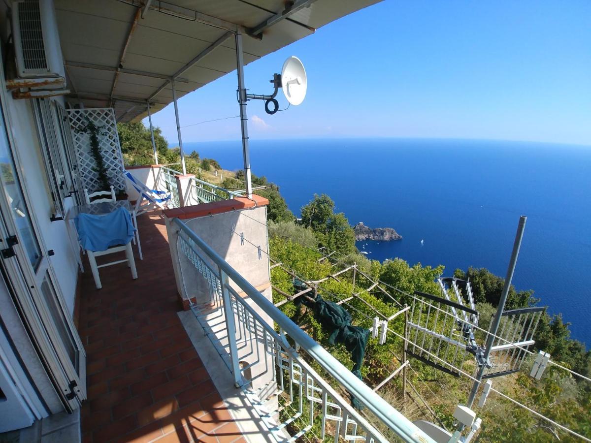 Апартаменти Giardino Sul Mare Амальфі Екстер'єр фото