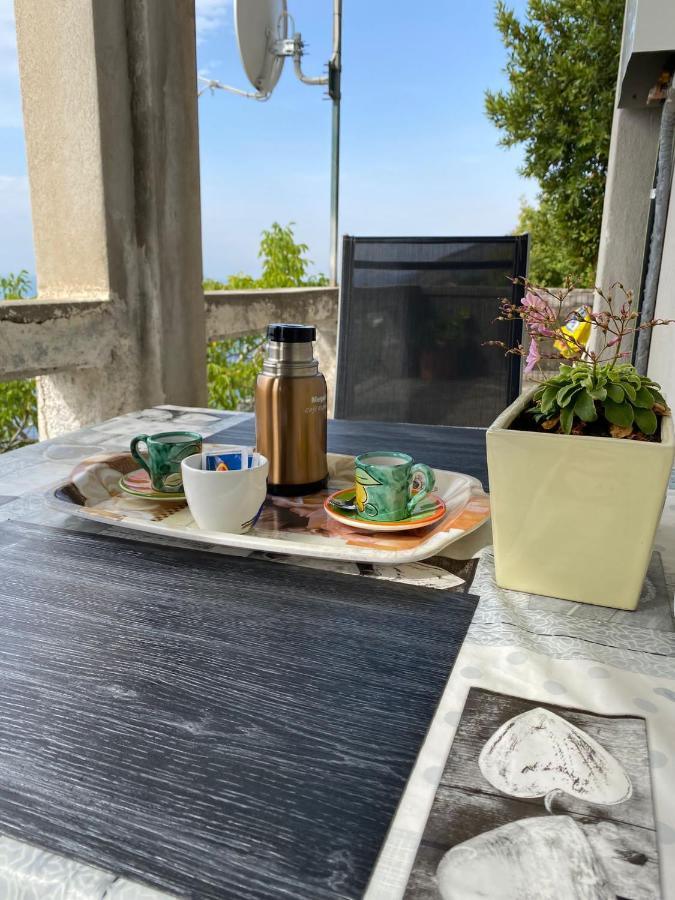 Апартаменти Giardino Sul Mare Амальфі Екстер'єр фото